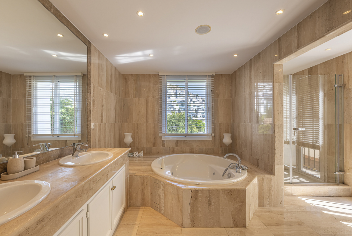 La Quinta Benahavis villa 5 Bedrooms
