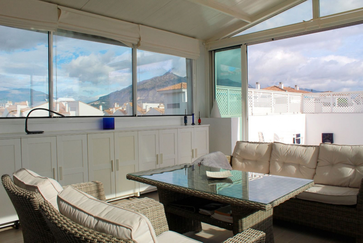 Puerto Banus Marbella penthouse 3 Bedrooms