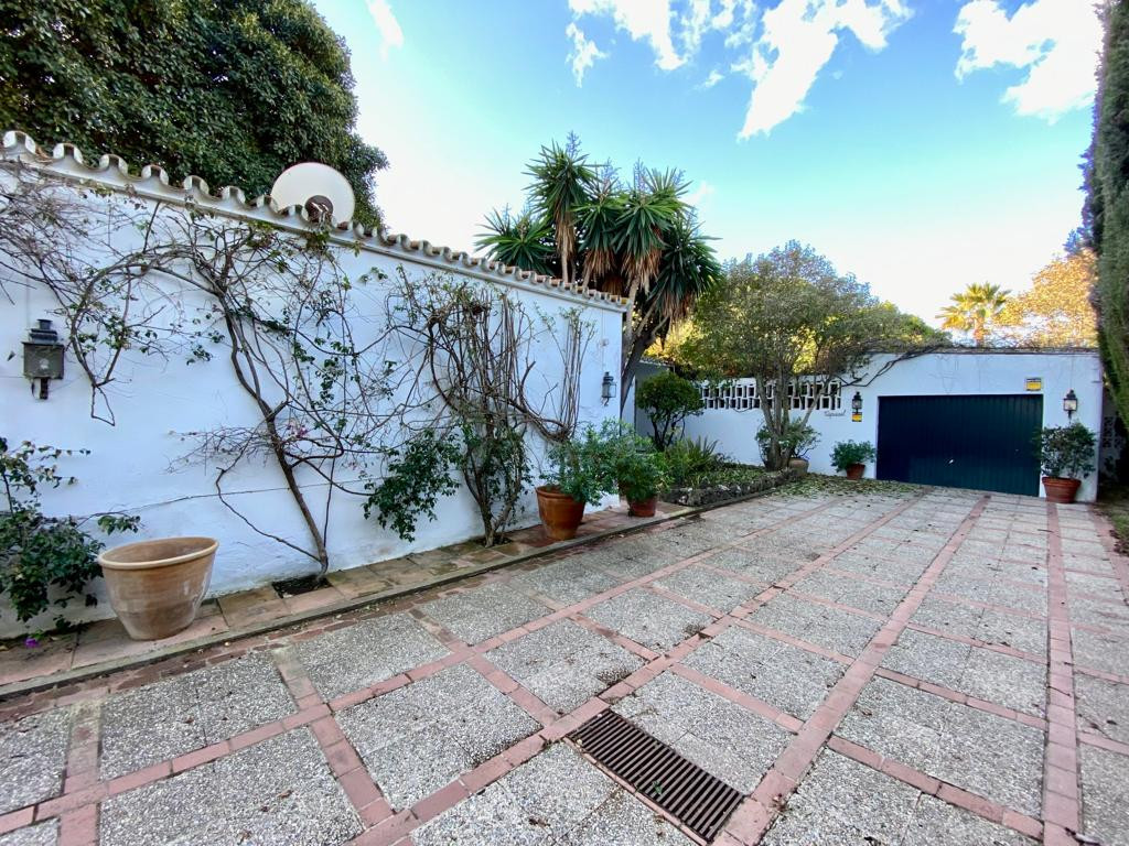 Estepona villa 7 Bedrooms