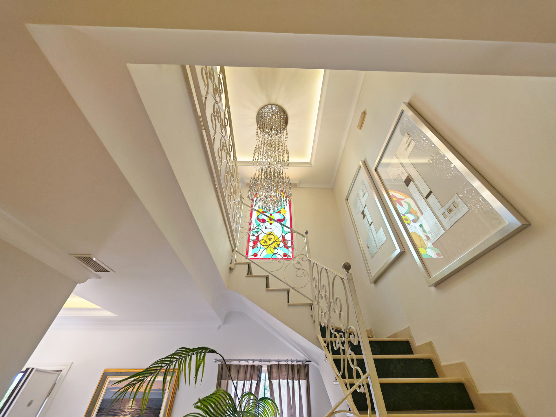 Elviria Marbella villa 4 Bedrooms