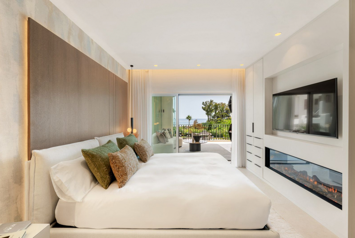 New Golden Mile Estepona apartment 3 Bedrooms