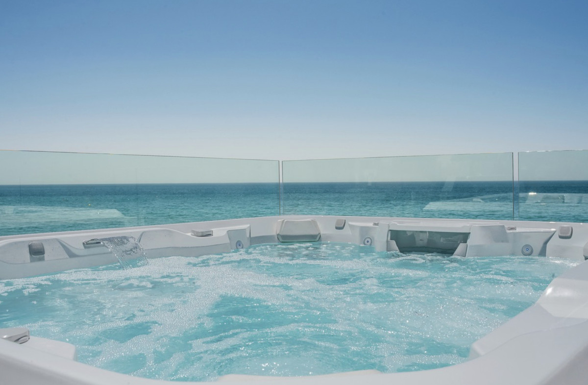 Costabella Marbella villa 6 Bedrooms