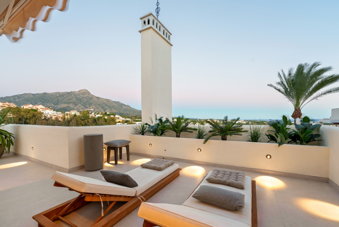 Nueva Andalucia Marbella penthouse 3 Bedrooms