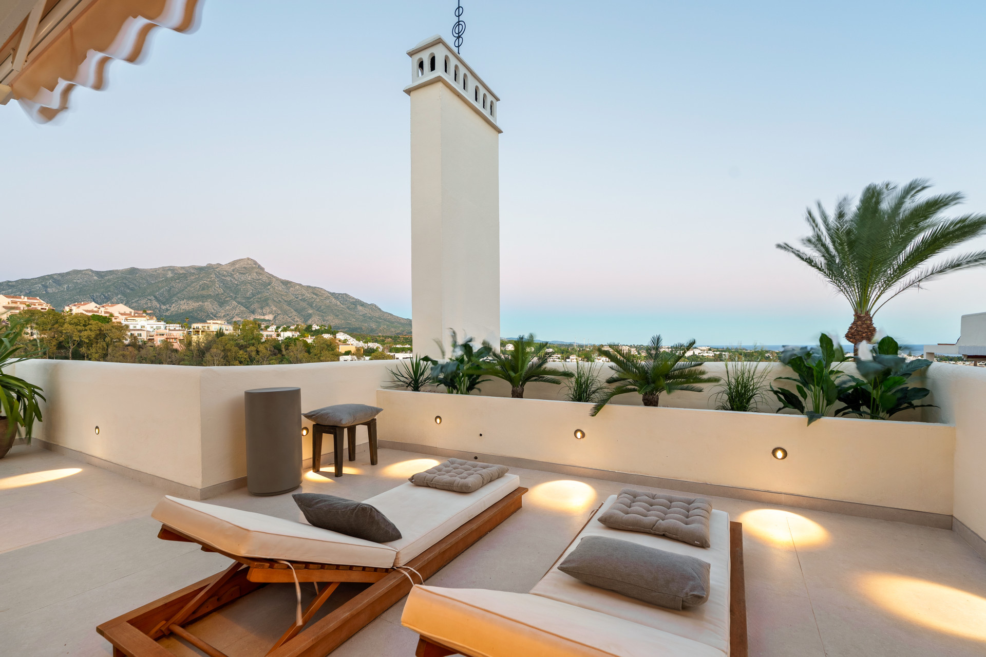 Nueva Andalucia Marbella penthouse 3 Bedrooms