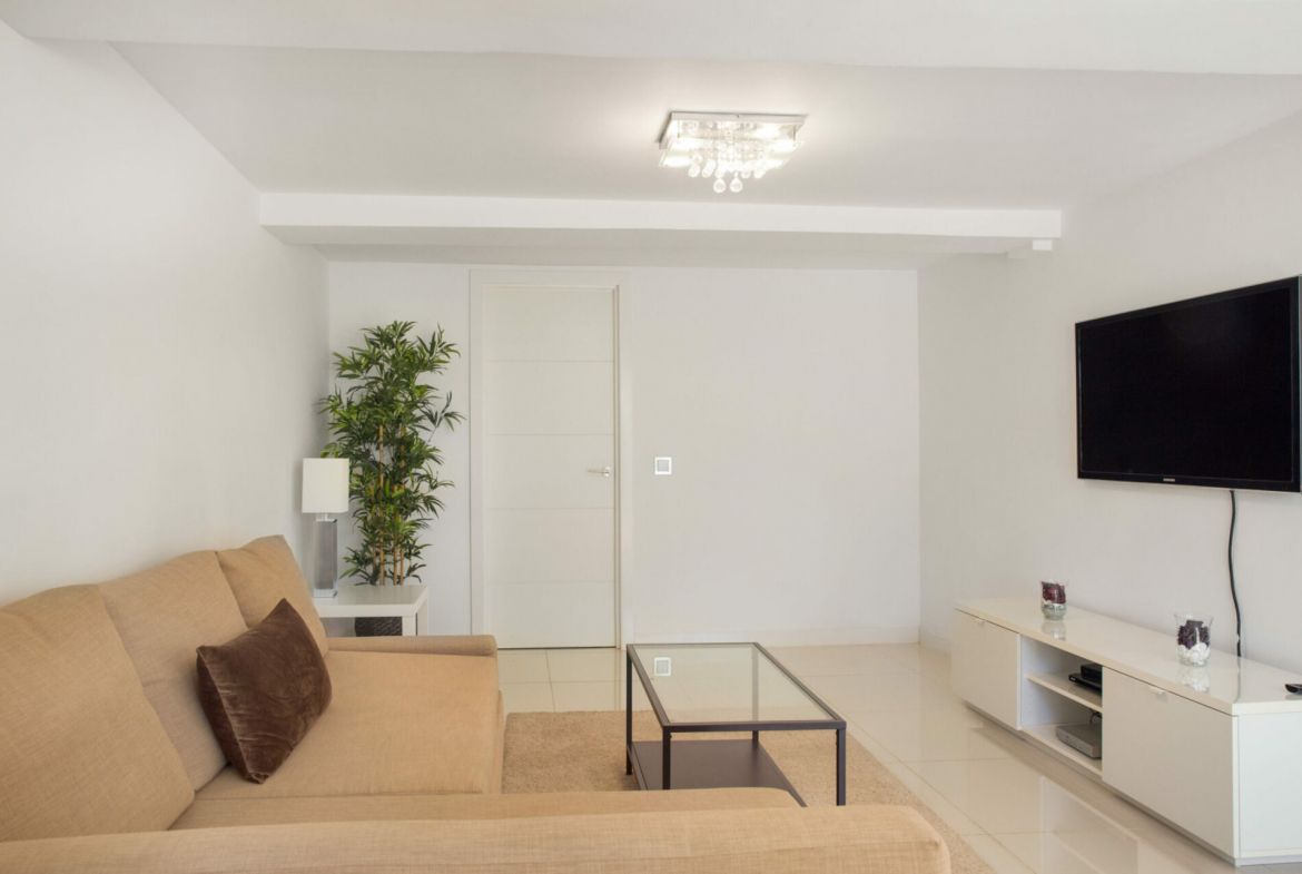 Elviria Marbella villa 8 Bedrooms