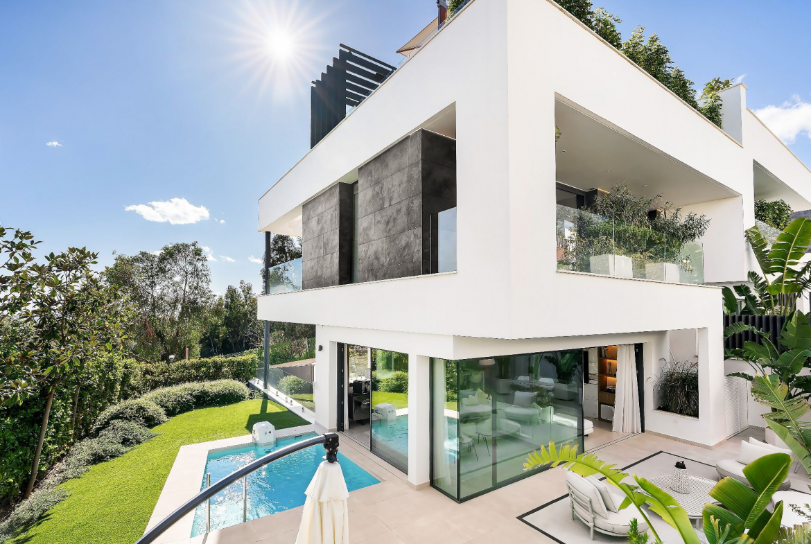 Marbella Golden Mile Marbella villa 4 Bedrooms