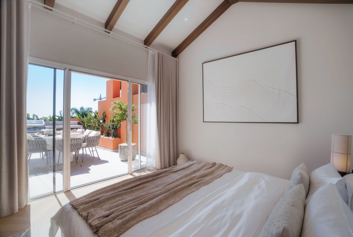 Nueva Andalucia Marbella penthouse 4 Bedrooms