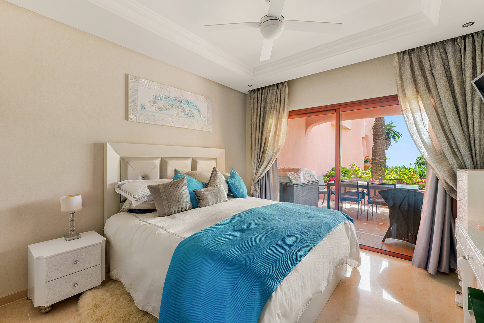 luxo-estate-12 Estepona apartment 3 Bedrooms