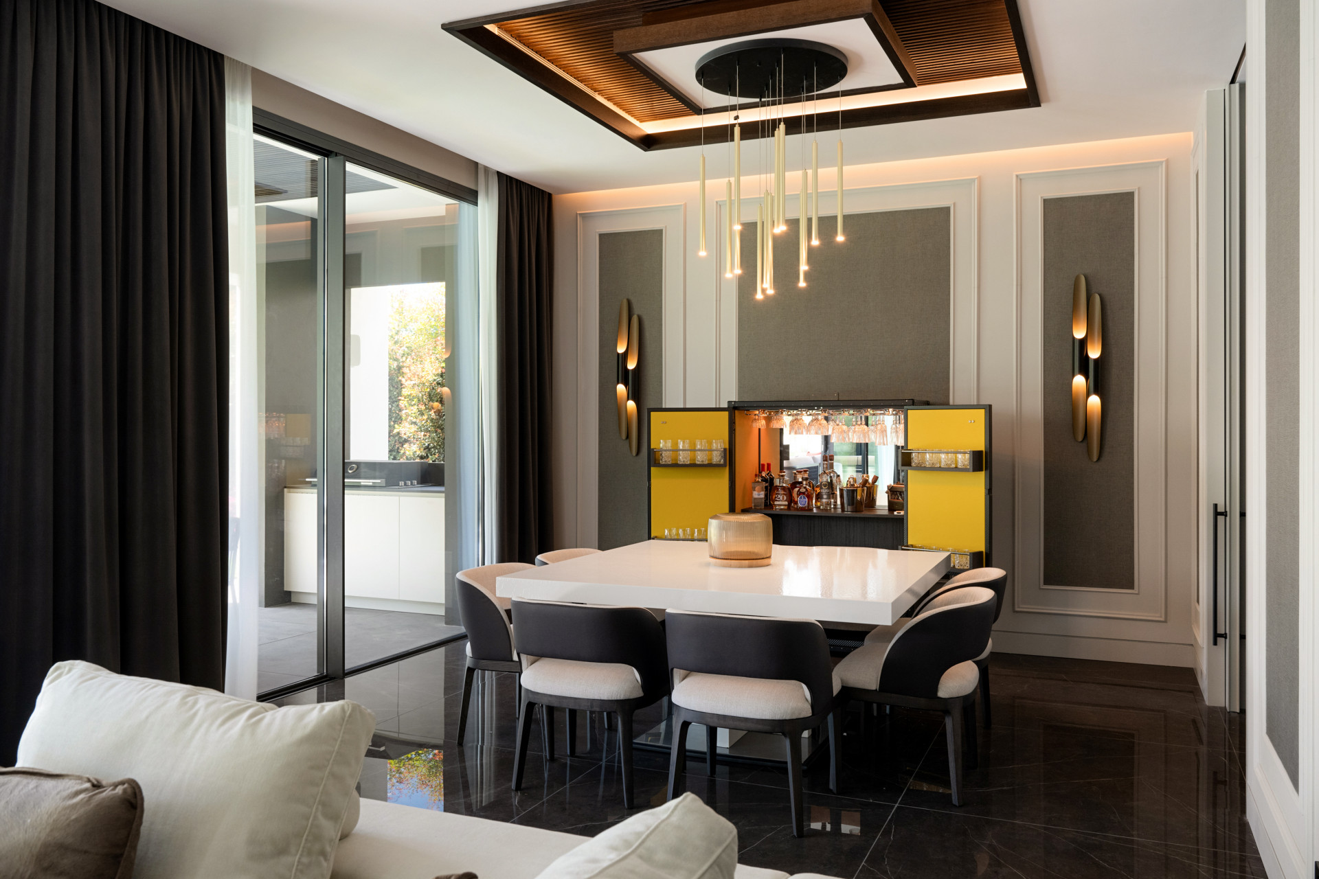 luxo-estate-12 Marbella Golden Mile Marbella villa 5 Bedrooms