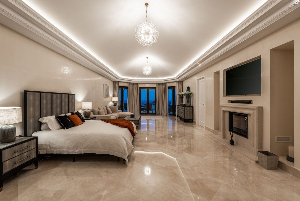 Marbella Golden Mile Marbella villa 8 Bedrooms
