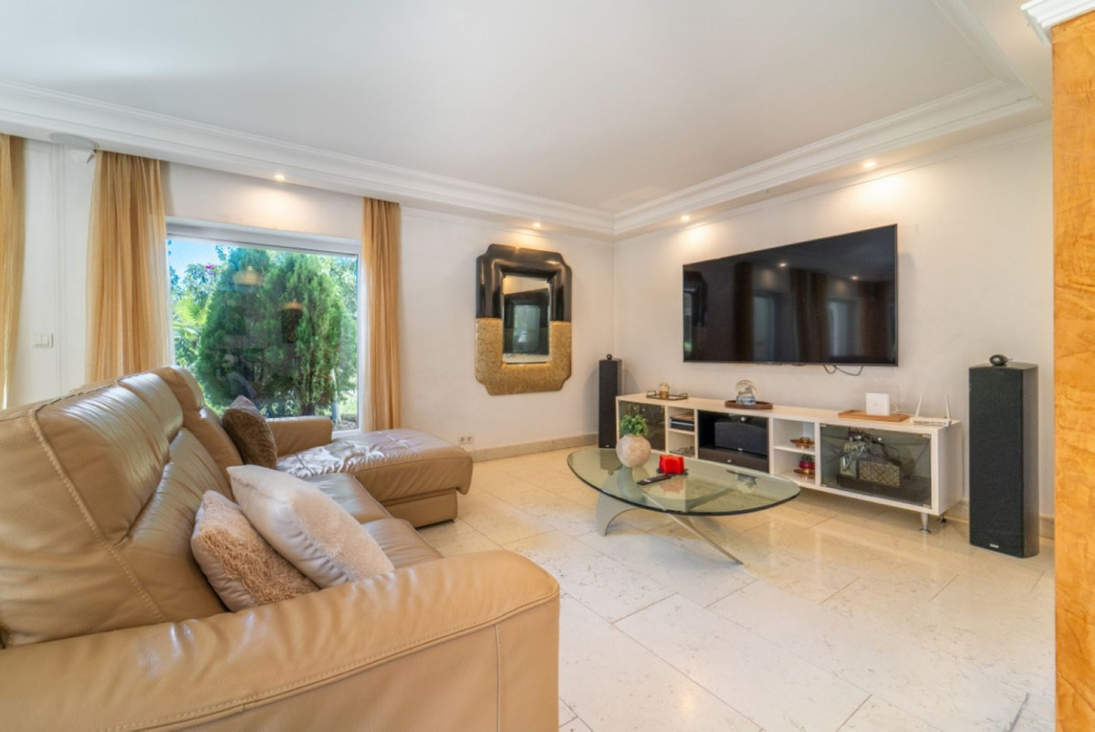 El Rosario Marbella villa 5 Bedrooms