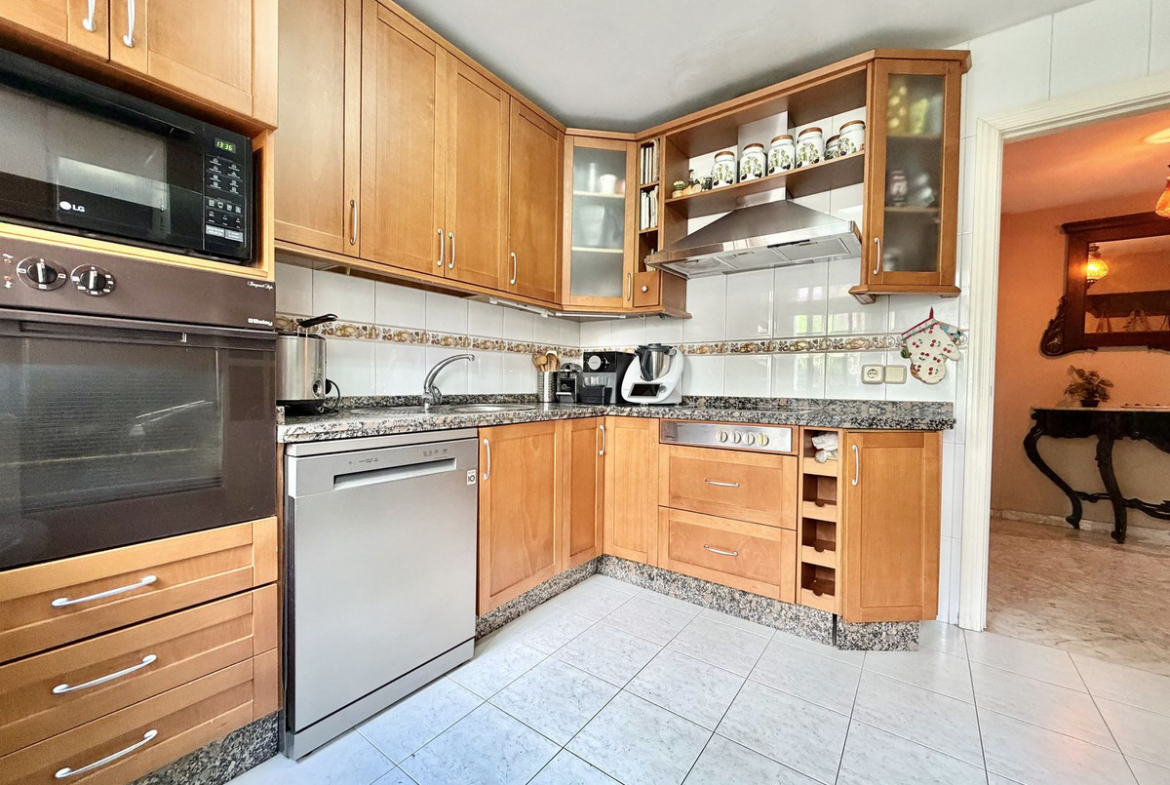 Marbella Golden Mile Marbella apartment 4 Bedrooms