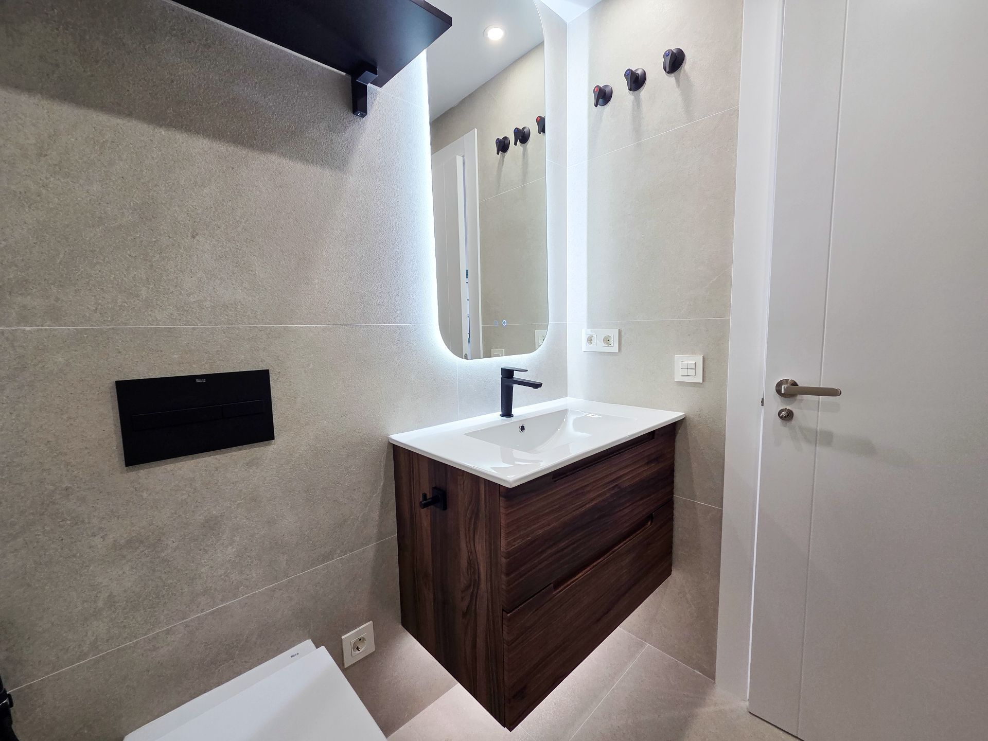 luxo-estate-12 Nueva Andalucia Marbella apartment 2 Bedrooms