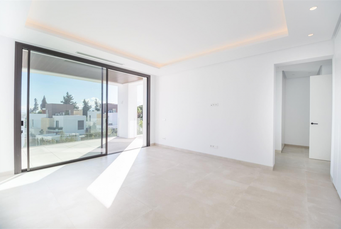 Puerto Banus Marbella villa 4 Bedrooms