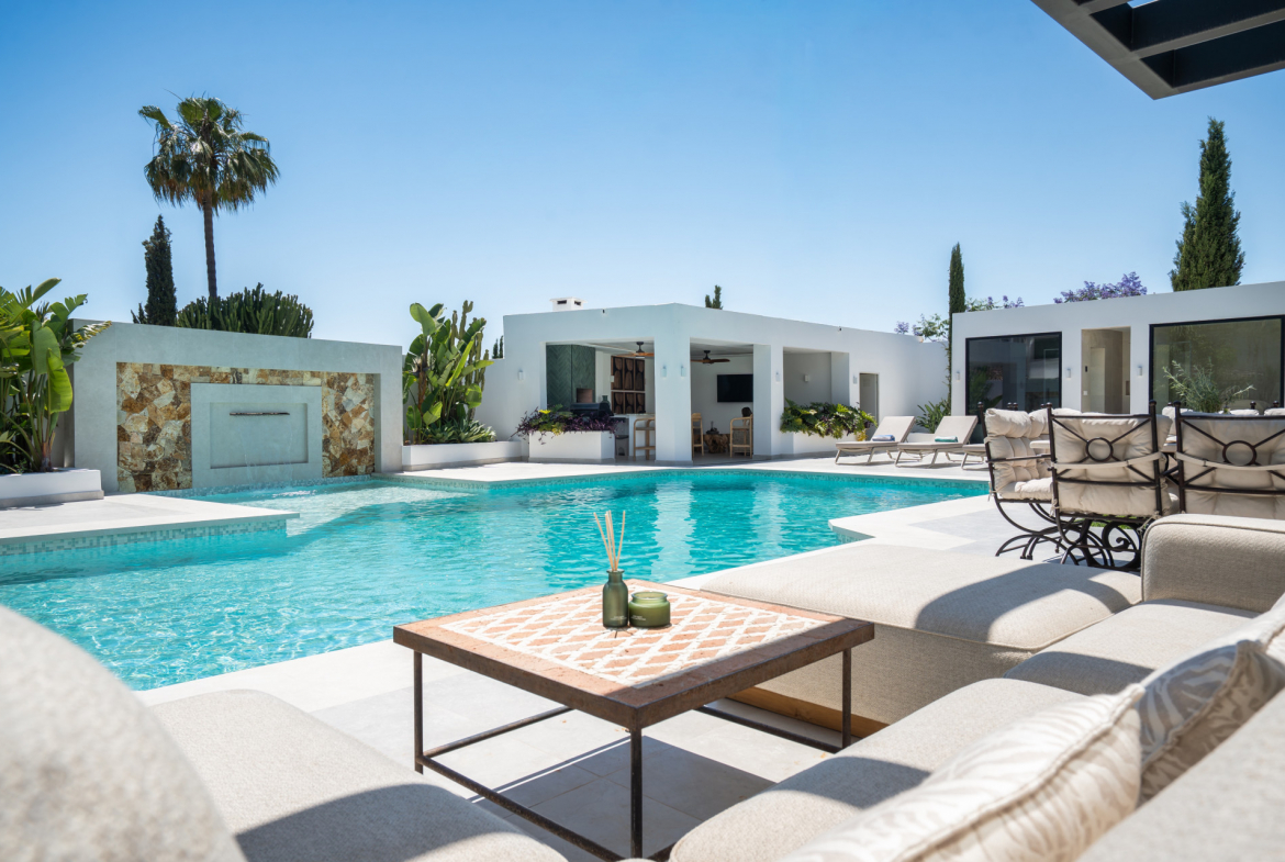 Estepona villa 6 Bedrooms