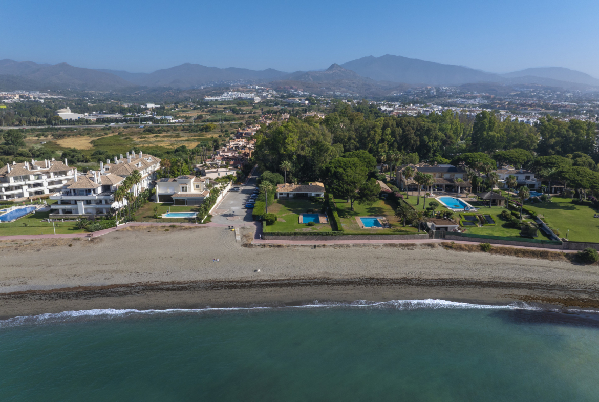 Estepona villa 5 Bedrooms