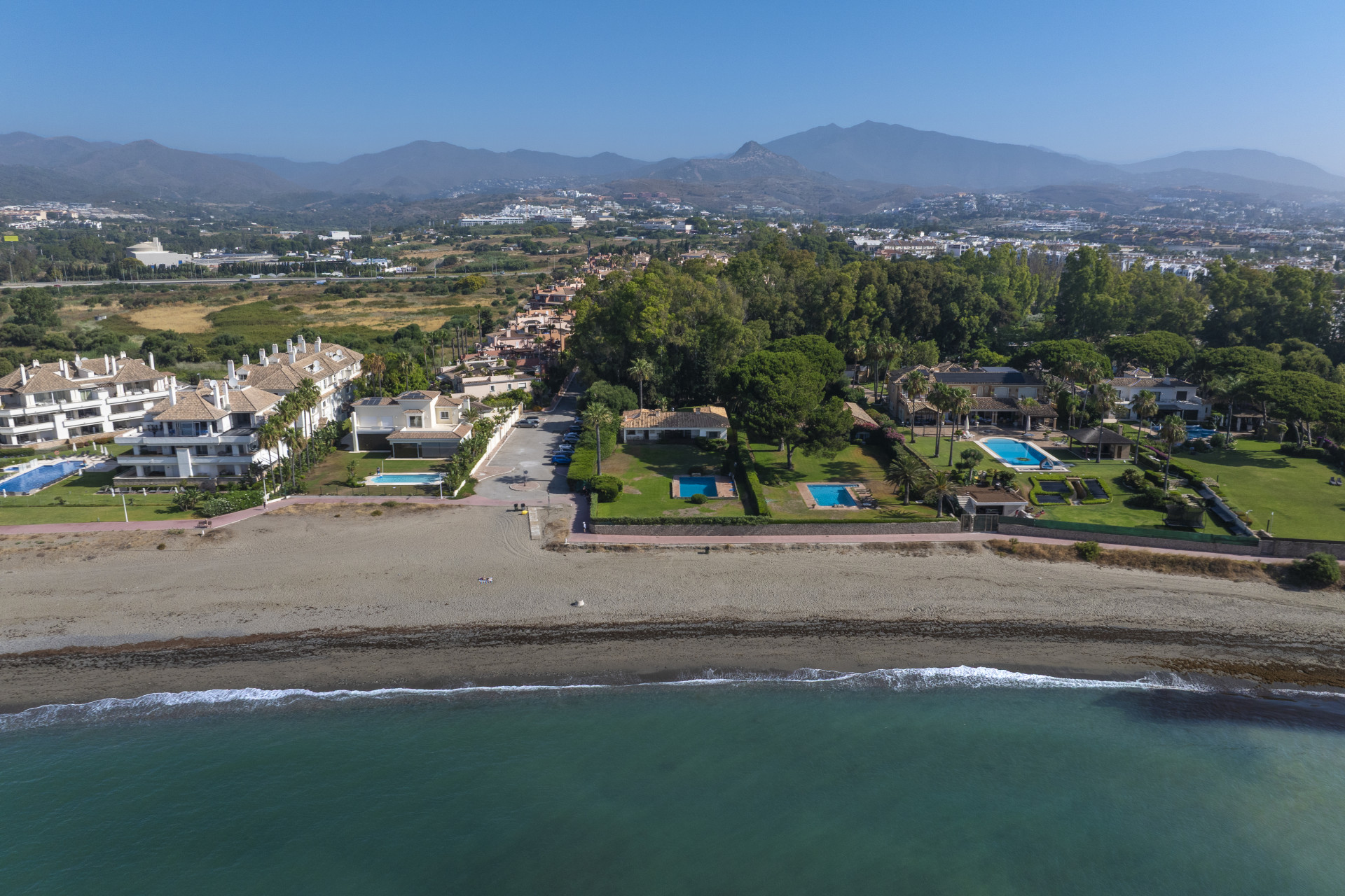 Estepona villa 5 Bedrooms