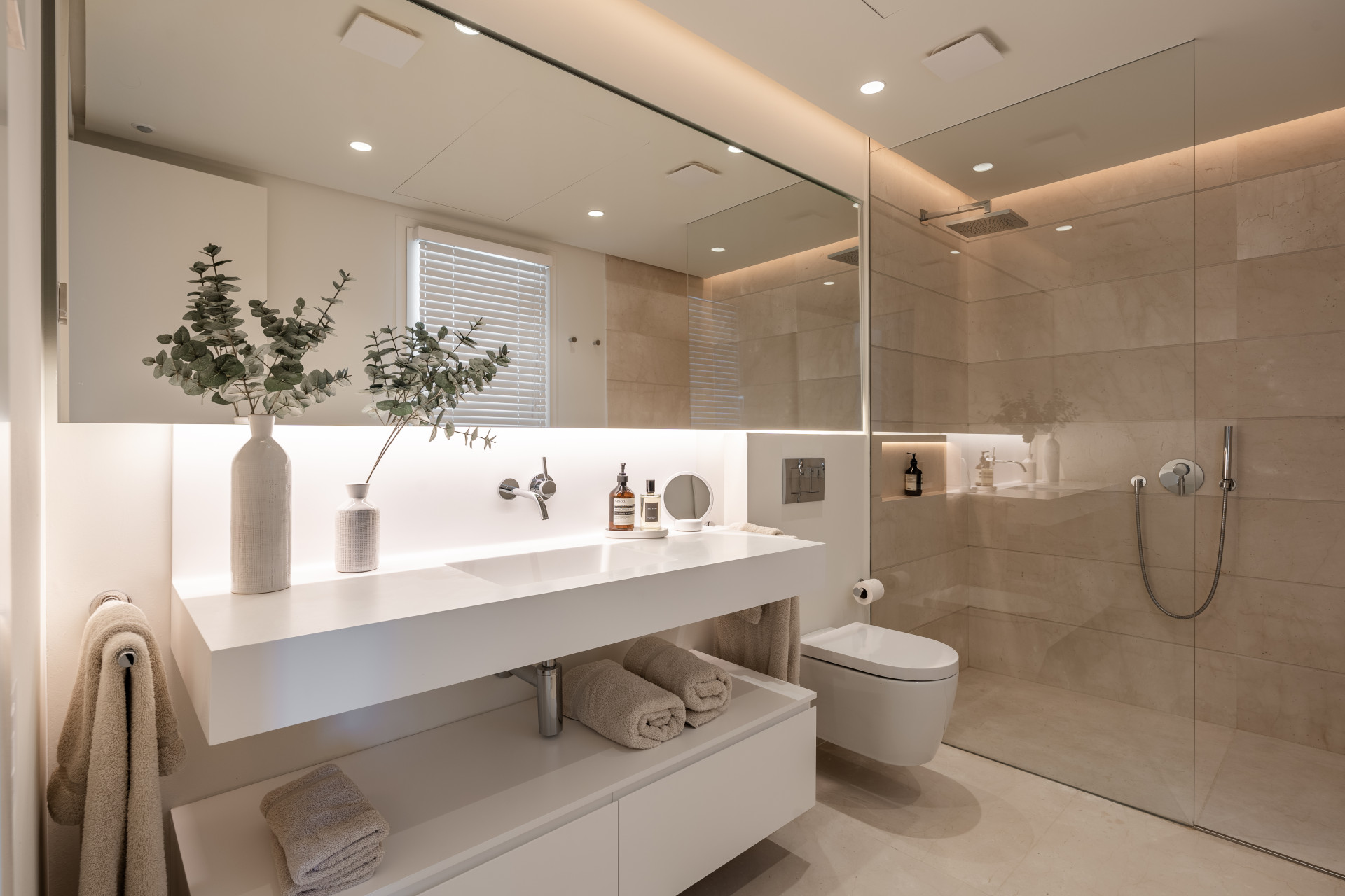 luxo-estate-13 Marbella apartment 3 Bedrooms