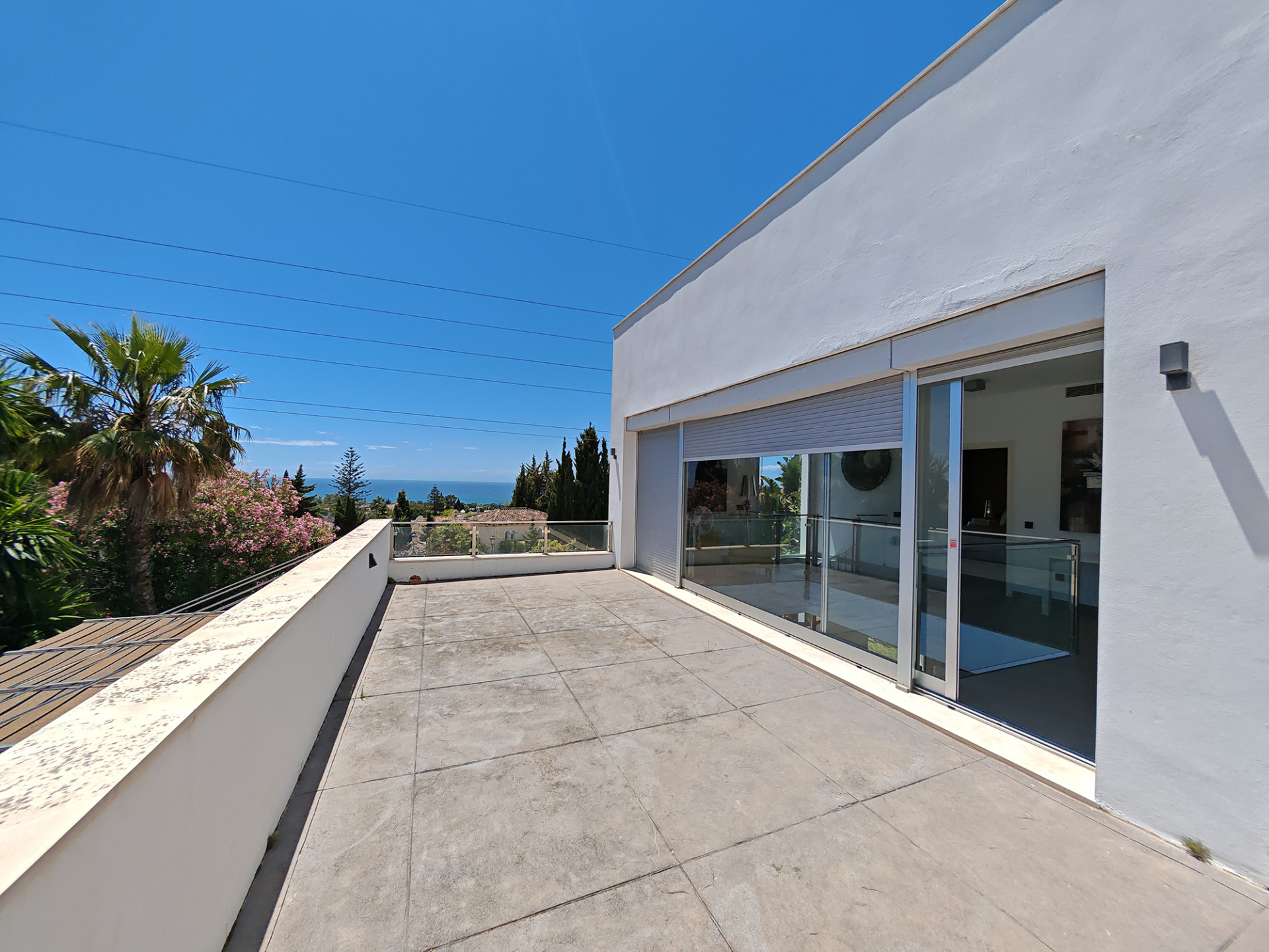 luxo-estate-13 El Rosario Marbella villa 3 Bedrooms