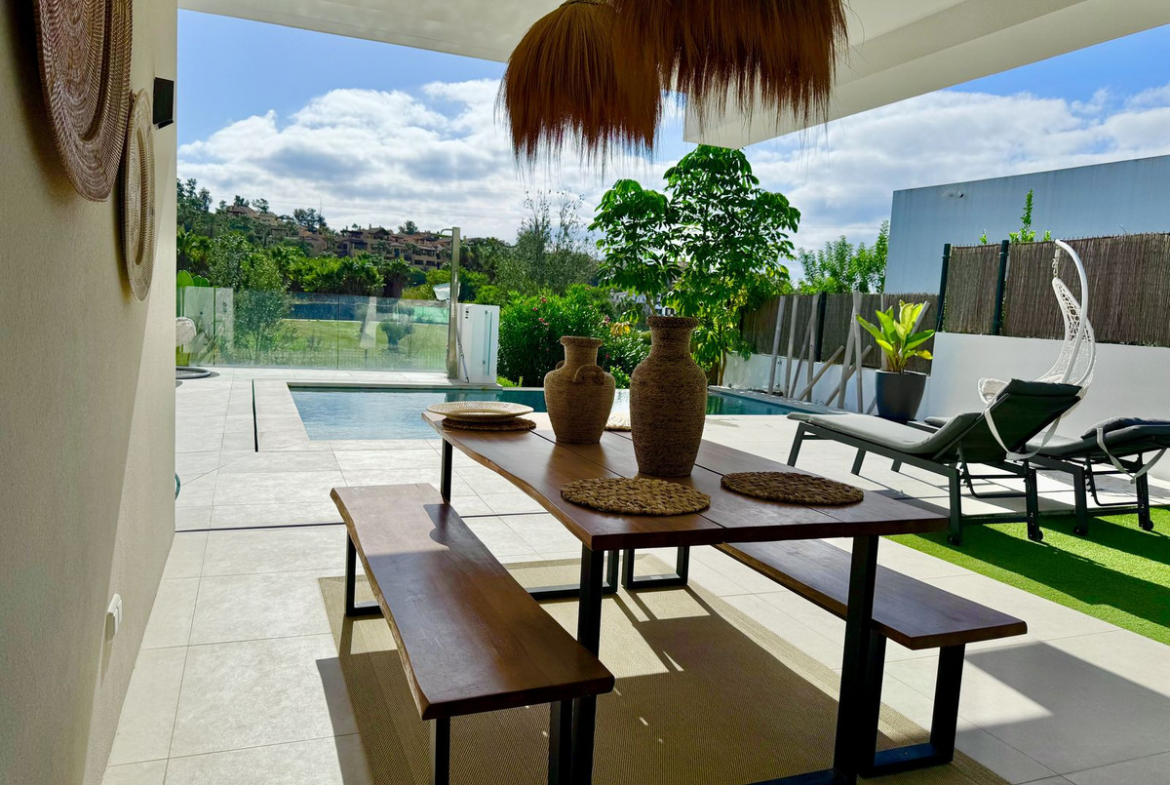 Estepona villa 4 Bedrooms