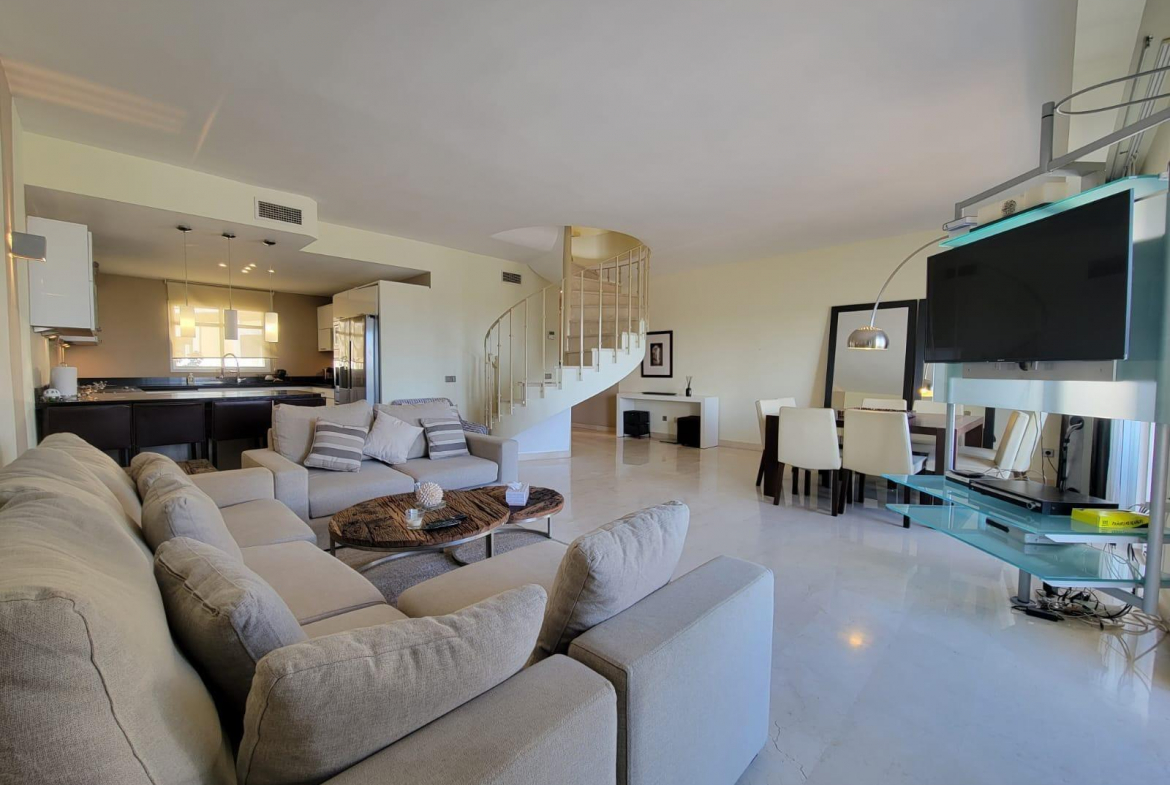 Nueva Andalucia Marbella townhouse 3 Bedrooms