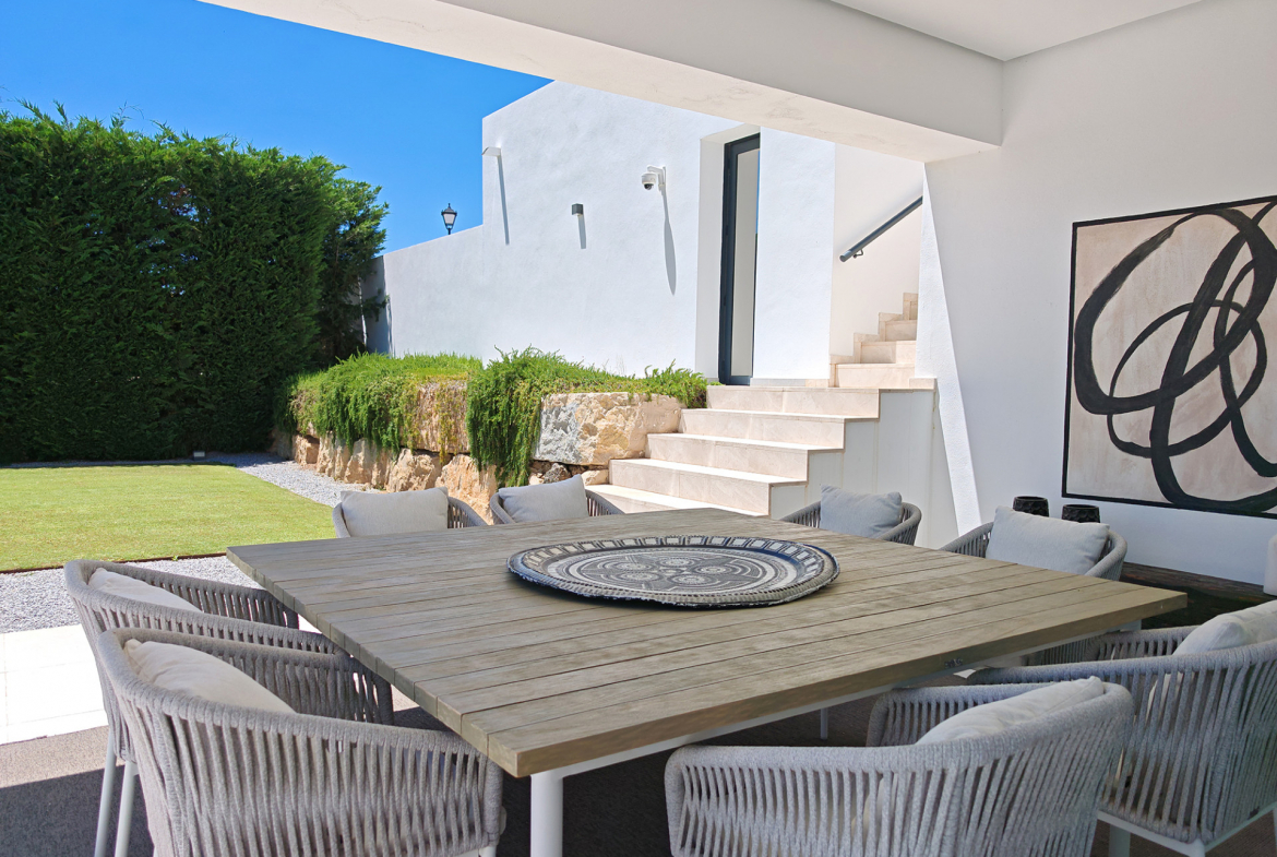 Monte Mayor Benahavis villa 5 Bedrooms