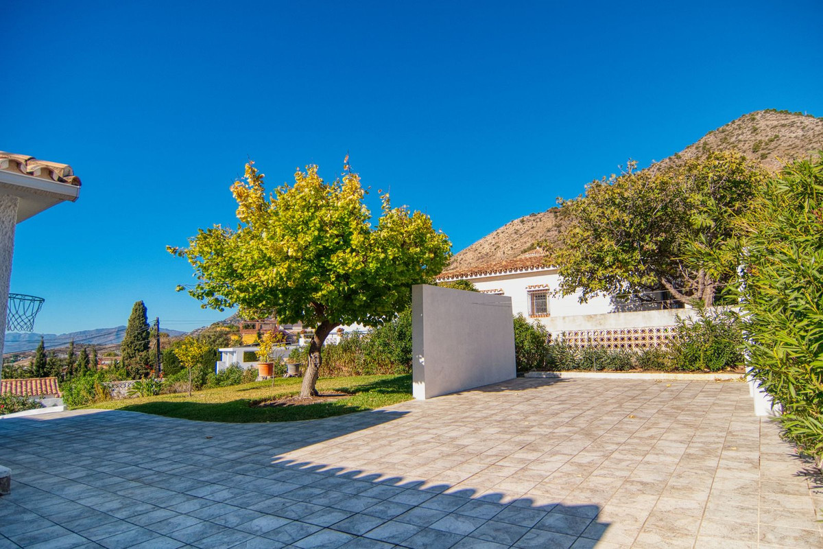 La Capellania Benalmadena villa 4 Bedrooms