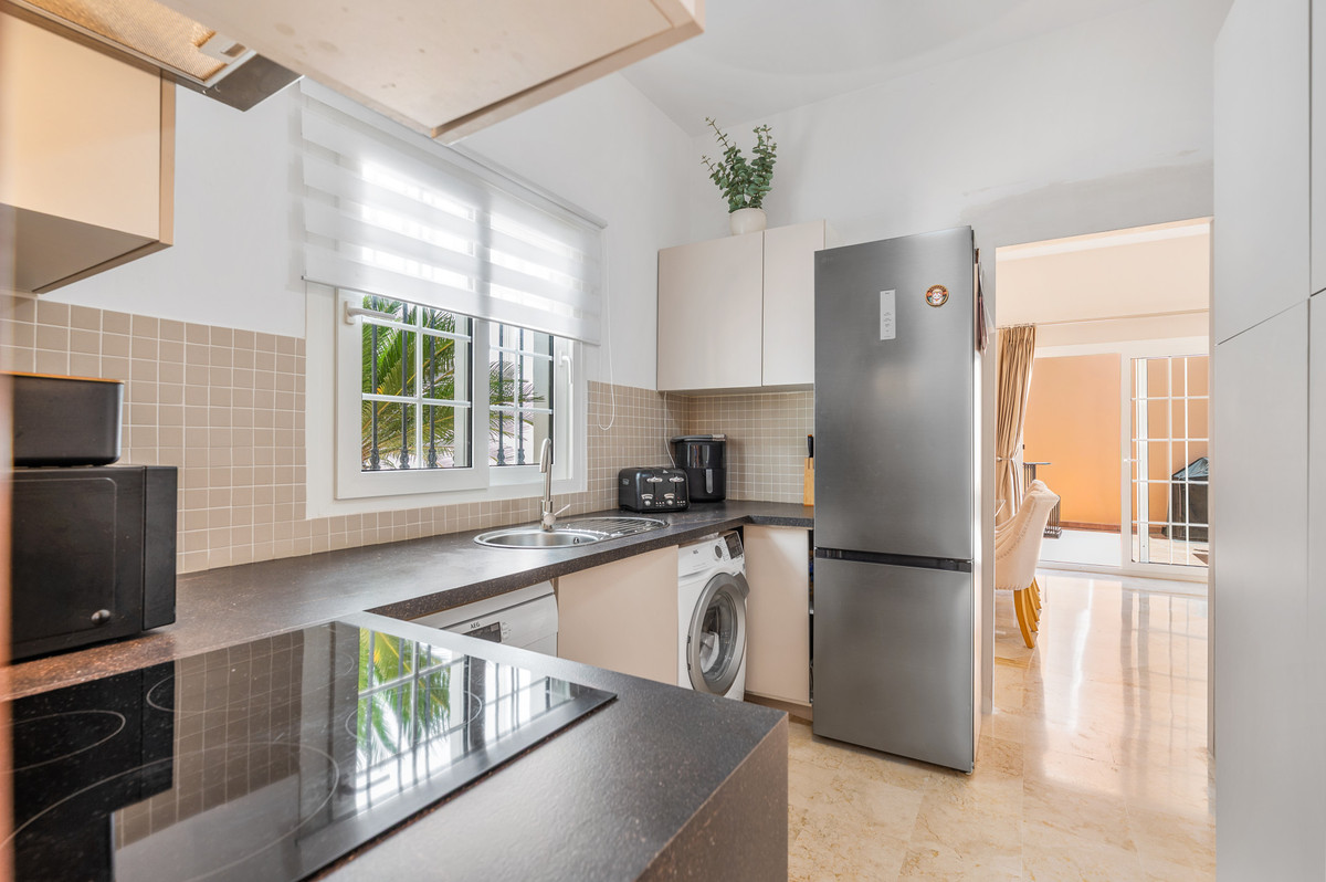 Nueva Andalucia Marbella villa 3 Bedrooms