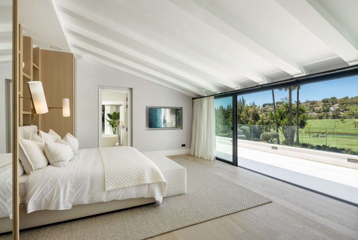 Nueva Andalucia Marbella villa 7 Bedrooms