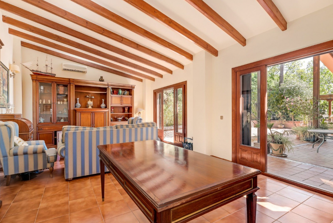 Rio Real Marbella villa 4 Bedrooms