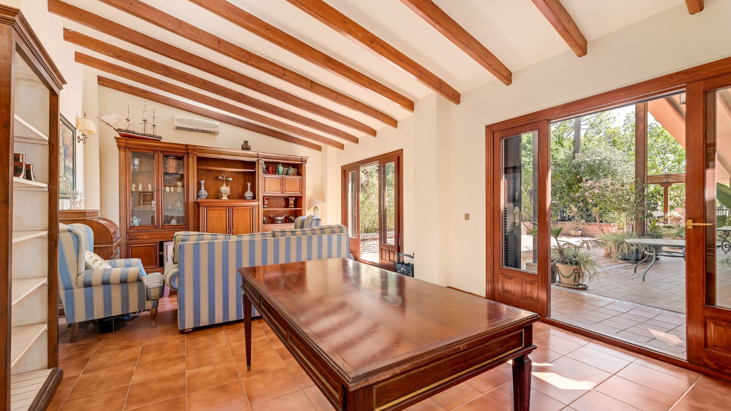 Rio Real Marbella villa 4 Bedrooms