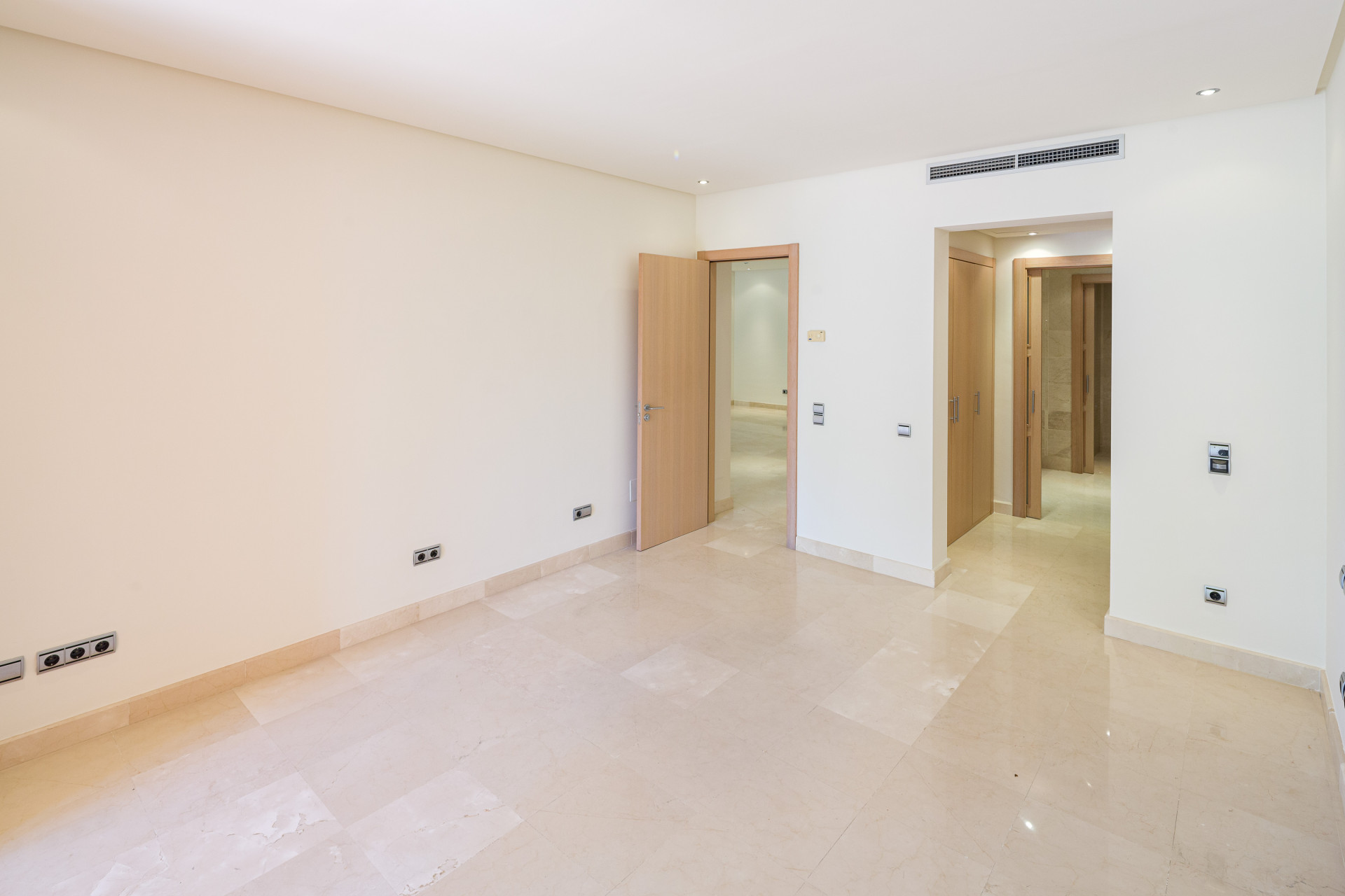 luxo-estate-13 Sierra Blanca Marbella apartment 2 Bedrooms