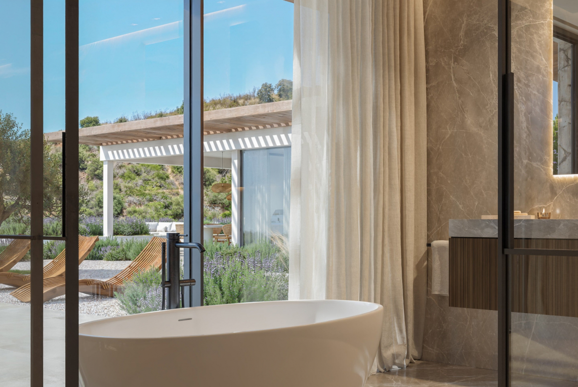 Los Monteros Marbella villa 5 Bedrooms