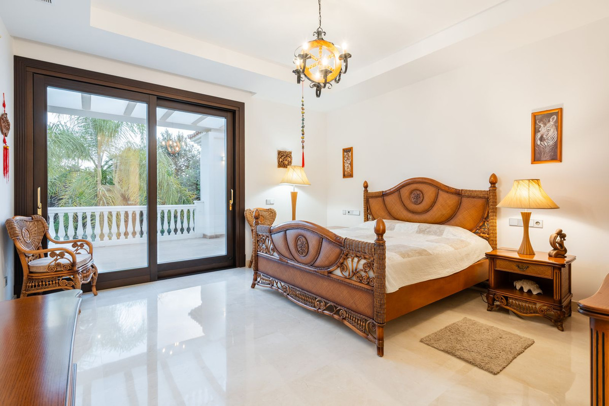 Guadalmina Baja San Pedro Alcantara villa 7 Bedrooms