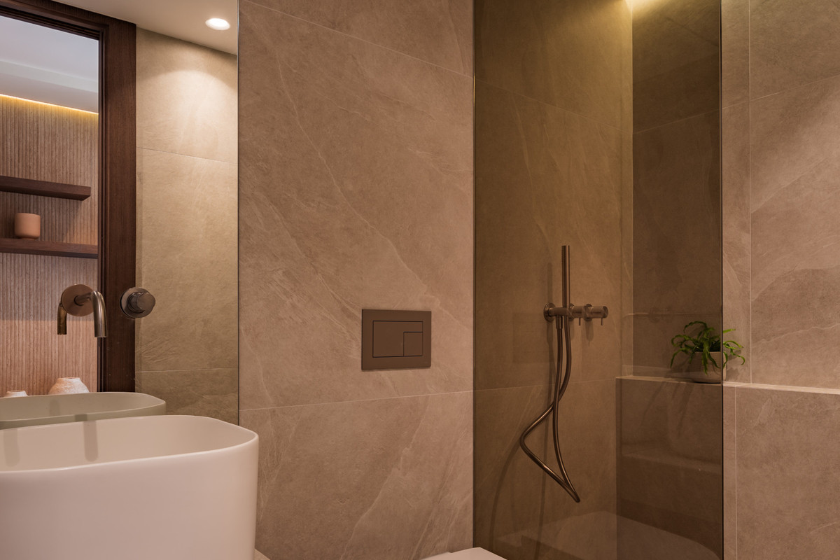 luxo-estate-13 Nueva Andalucia Marbella townhouse 3 Bedrooms