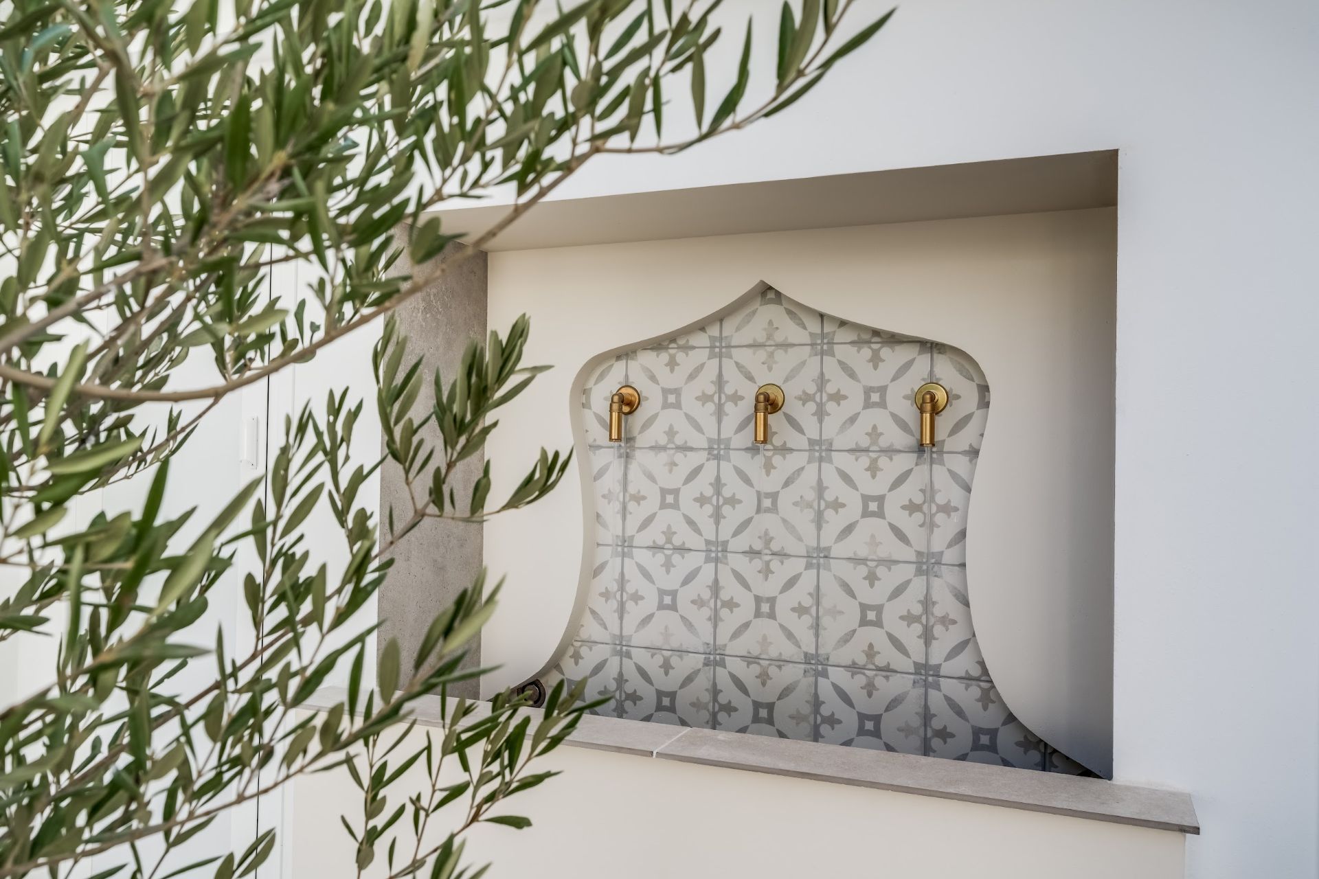 luxo-estate-13 Nueva Andalucia Marbella townhouse 4 Bedrooms