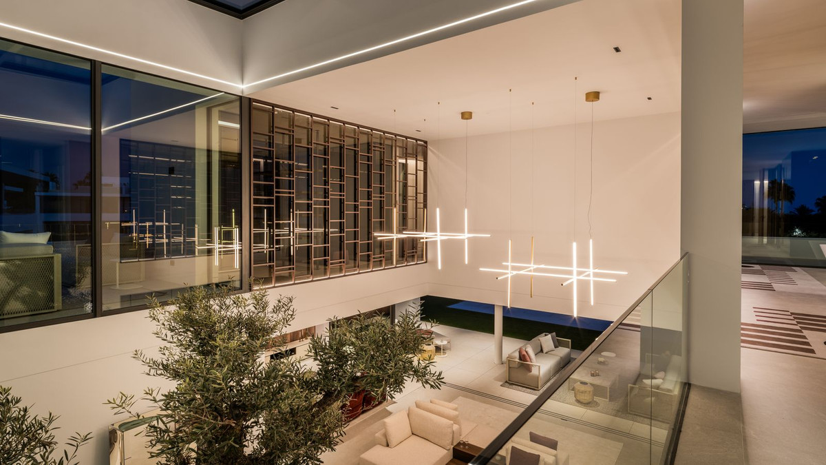 Marbella villa 5 Bedrooms
