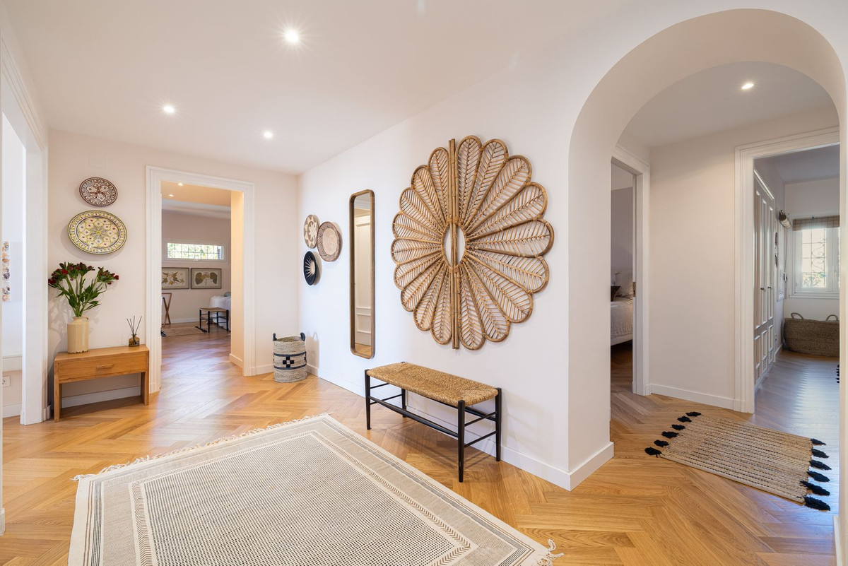 luxo-estate-13 Nueva Andalucia Marbella apartment 3 Bedrooms