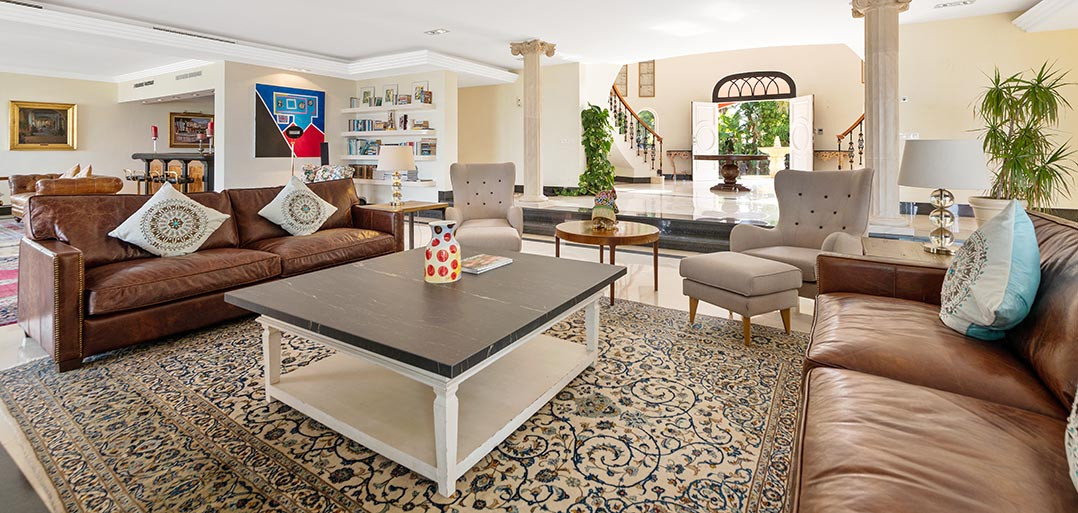 Estepona villa 8 Bedrooms