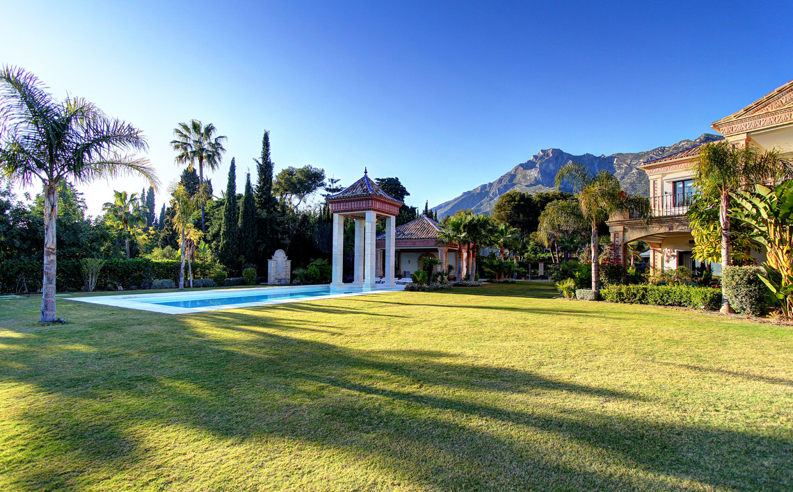 Marbella villa 6 Bedrooms