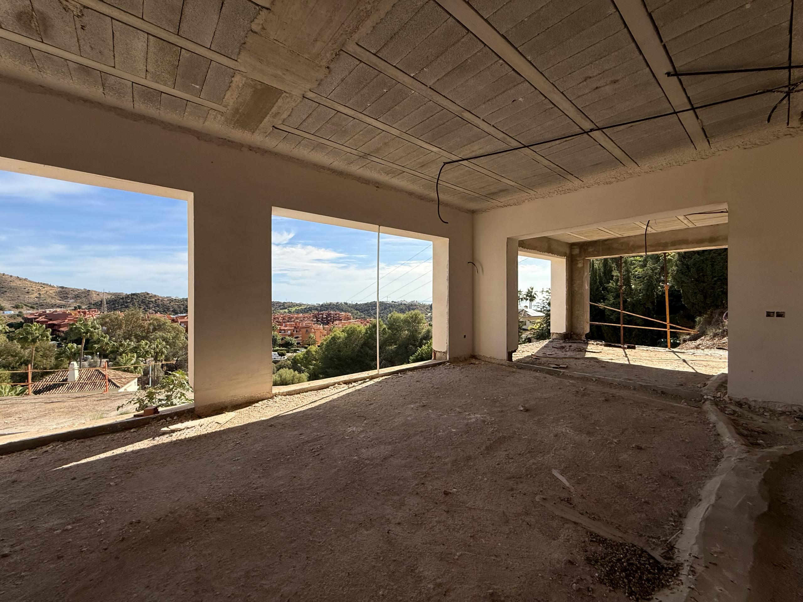 Las Chapas Marbella villa 4 Bedrooms