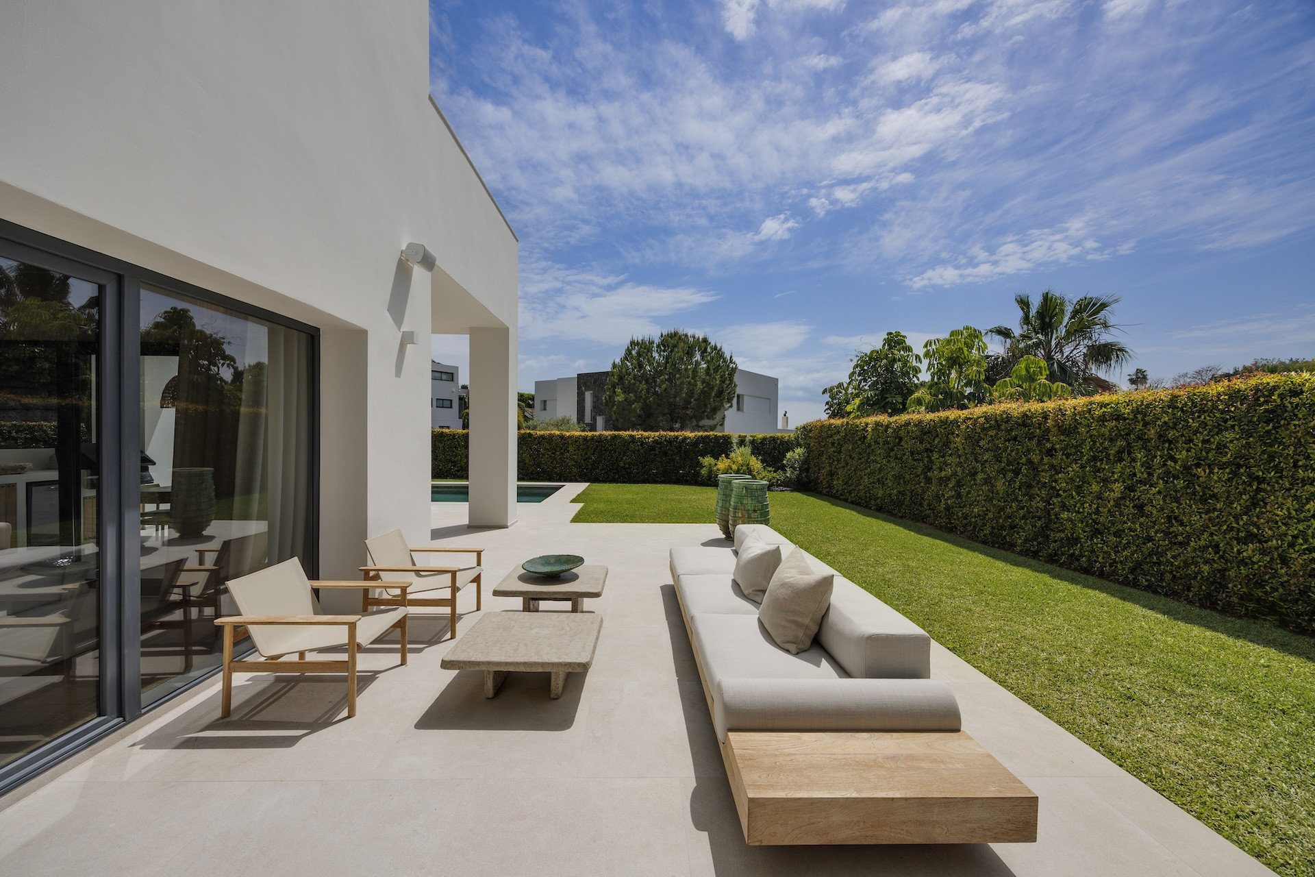 luxo-estate-13 La Alqueria Benahavis villa 4 Bedrooms