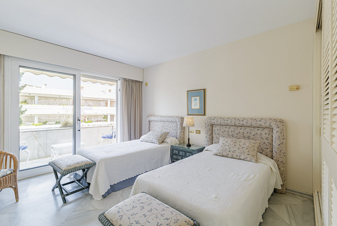 Puerto Banus Marbella penthouse 3 Bedrooms