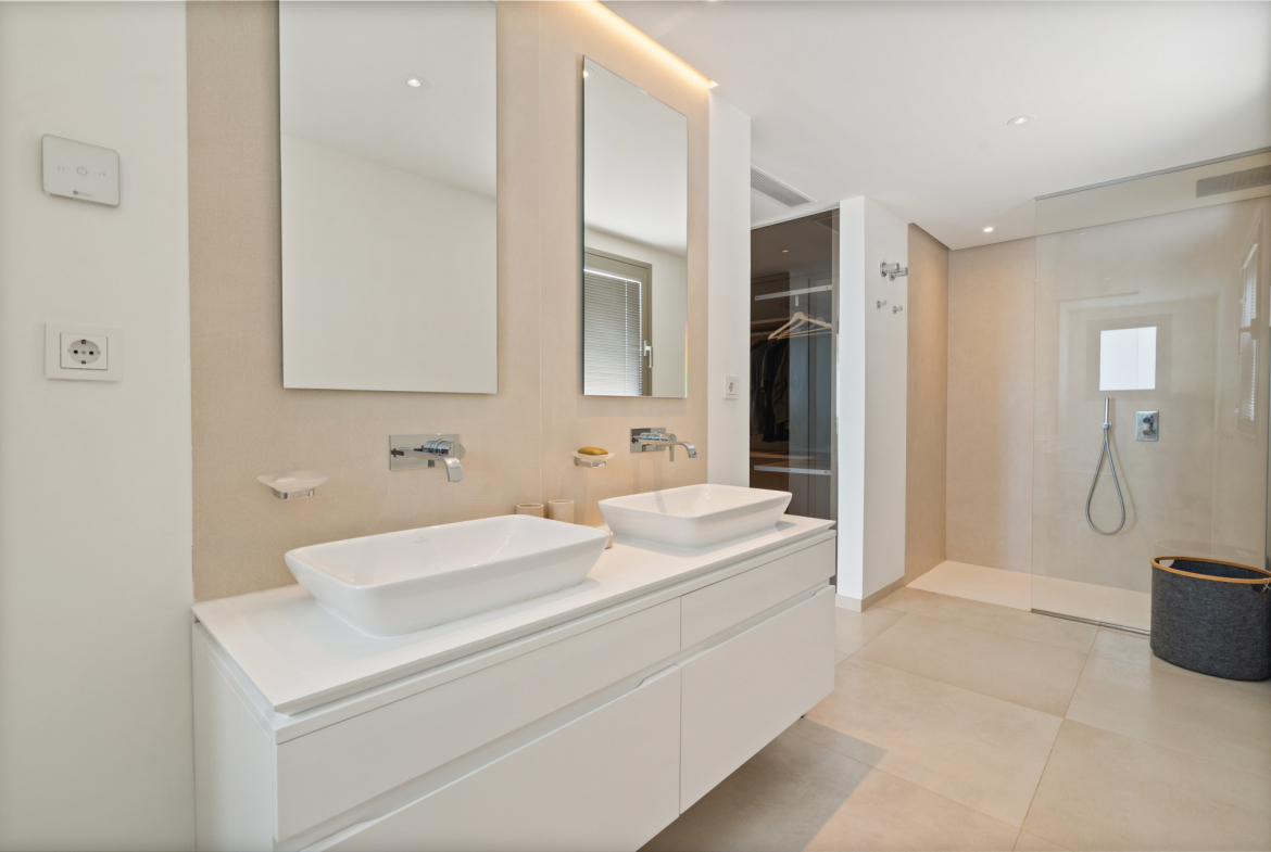 Nueva Andalucia Marbella apartment 5 Bedrooms