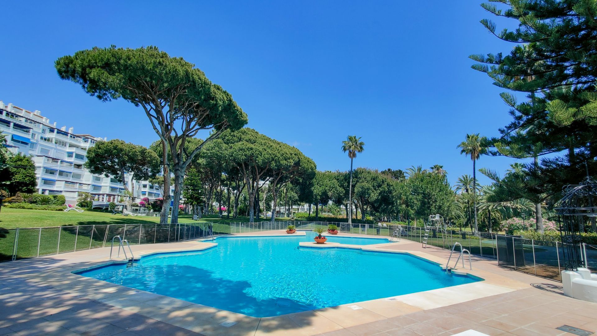 Nueva Andalucia Marbella apartment 3 Bedrooms