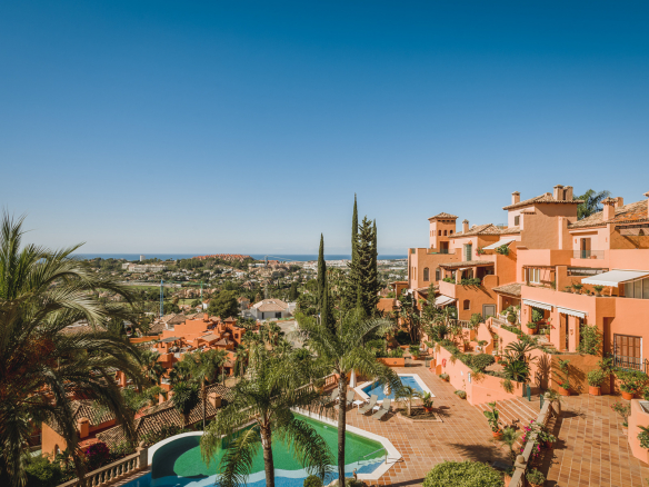 Nueva Andalucia Marbella penthouse 3 Bedrooms