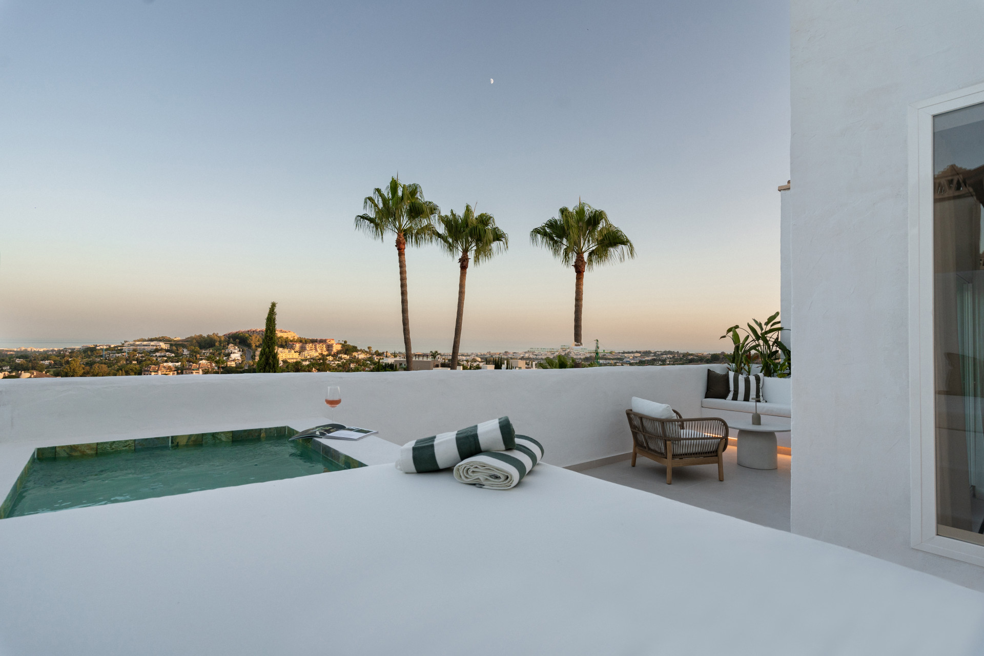 Nueva Andalucia Marbella penthouse 3 Bedrooms