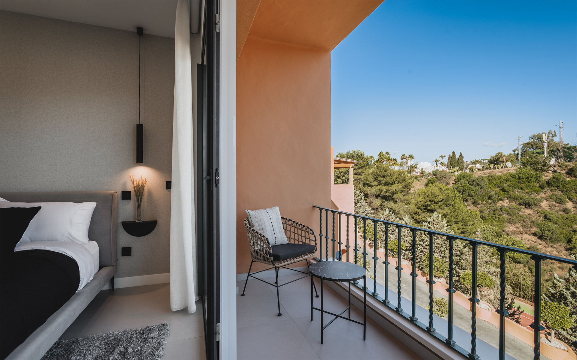 Nueva Andalucia Marbella penthouse 3 Bedrooms