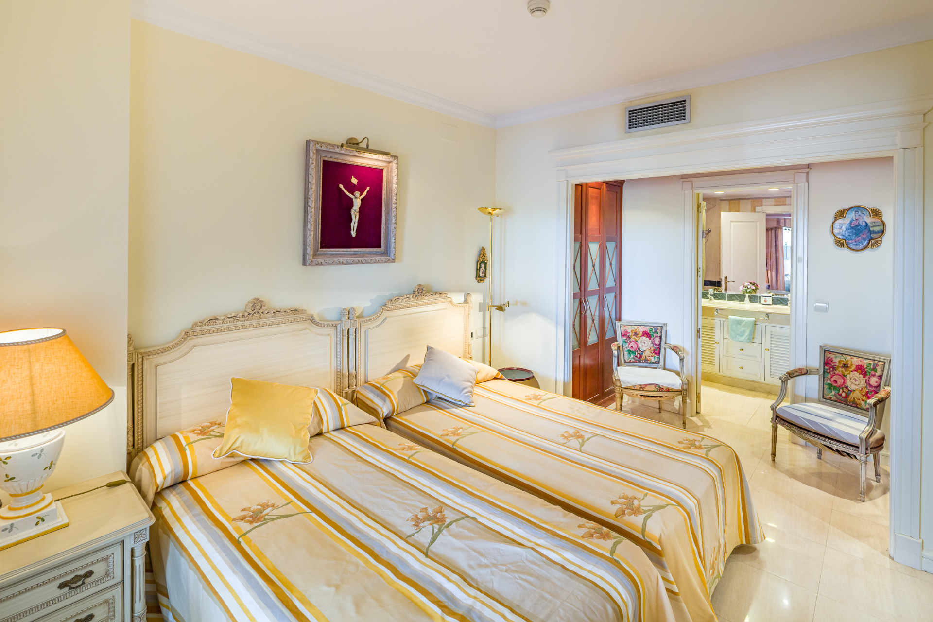luxo-estate-14 Marbella Golden Mile Marbella apartment 2 Bedrooms