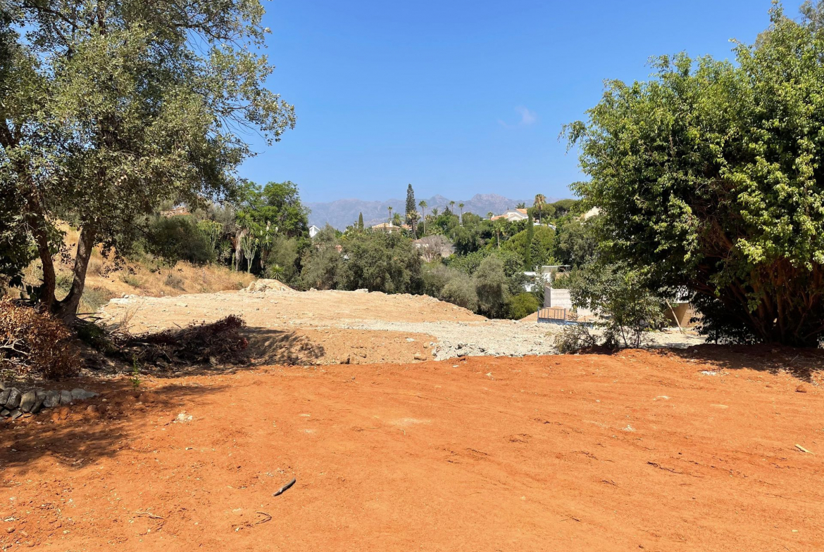 El Rosario Marbella plot  Bedrooms
